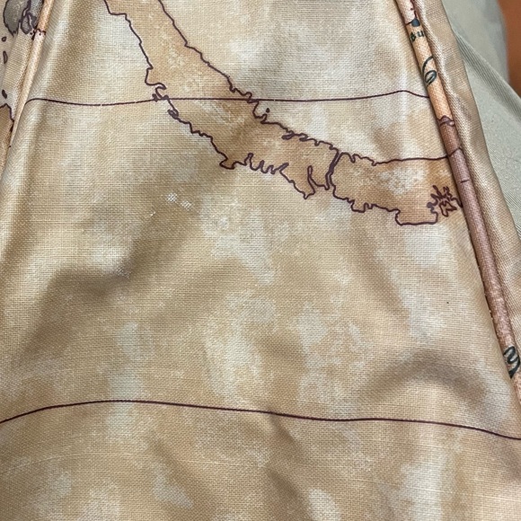 Alviero Martini Tan Map Print Sling Backpack Featuring United States - Picture 14 of 15